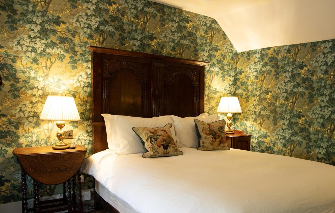 Ockenden Manor Hotel & Spa Cuckfield Bagian luar foto