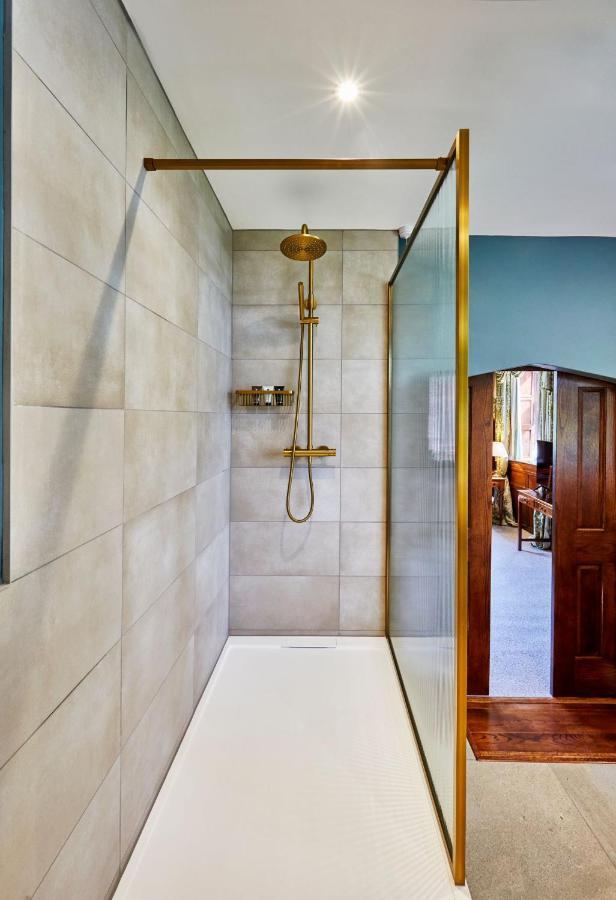 Ockenden Manor Hotel & Spa Cuckfield Bagian luar foto