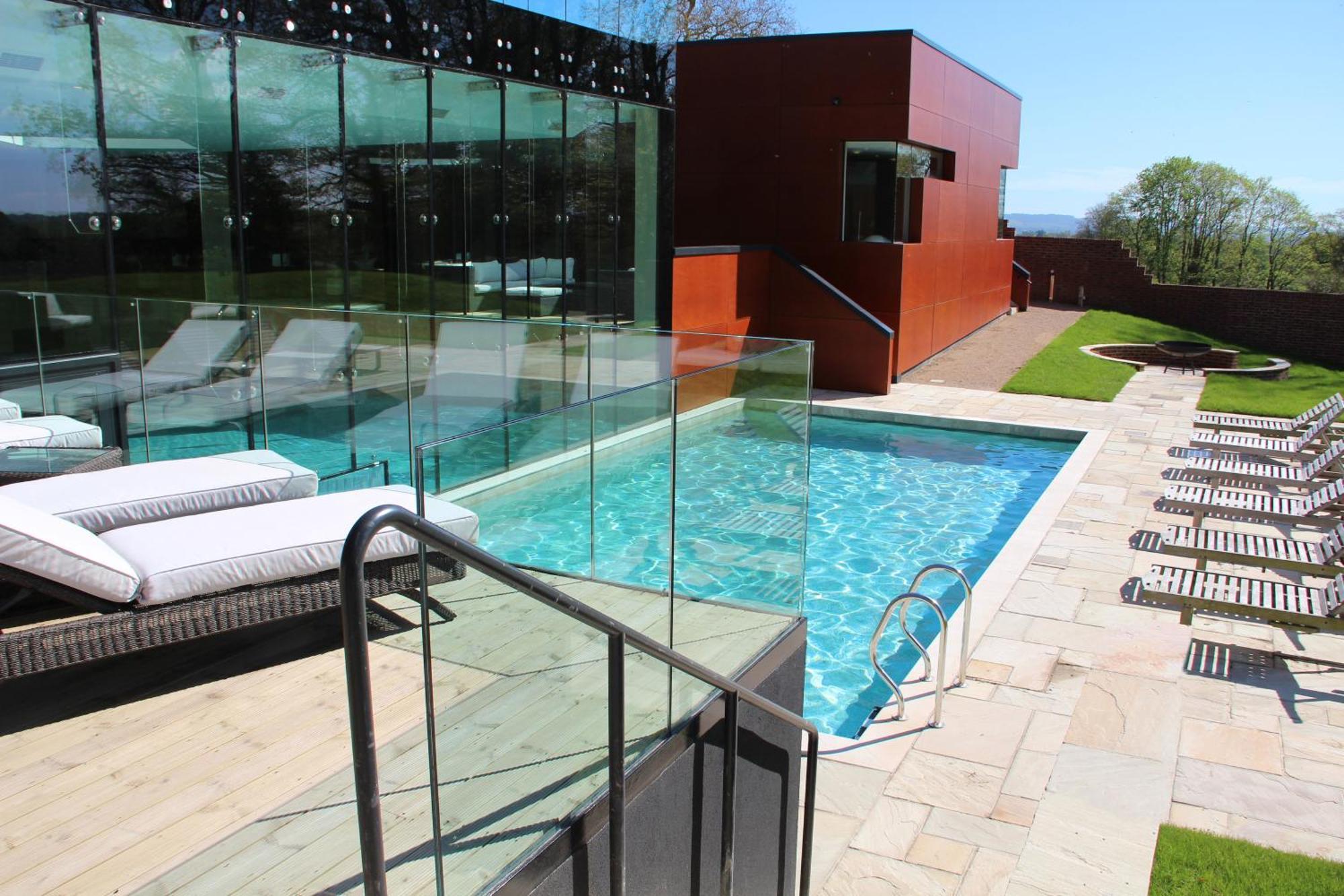 Ockenden Manor Hotel & Spa Cuckfield Bagian luar foto