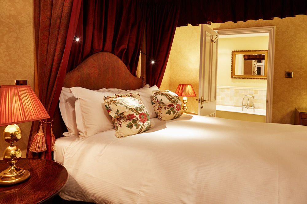 Ockenden Manor Hotel & Spa Cuckfield Bagian luar foto