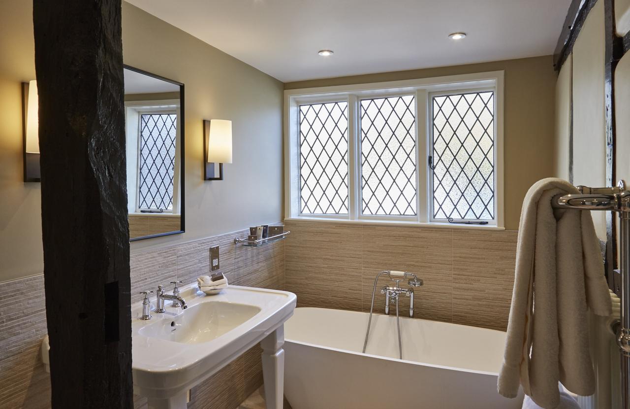 Ockenden Manor Hotel & Spa Cuckfield Bagian luar foto