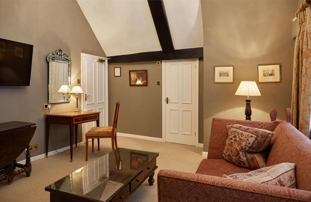 Ockenden Manor Hotel & Spa Cuckfield Bagian luar foto